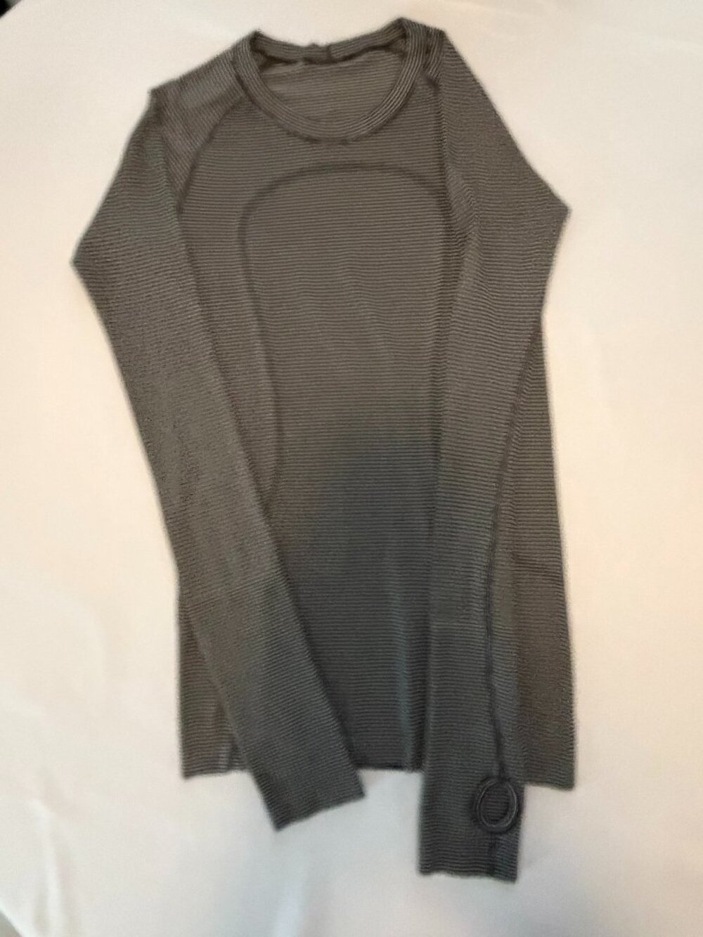 Lululemon Swiftly Tech Long Sleeve Black White Stripe Thumbhole Top Size 6